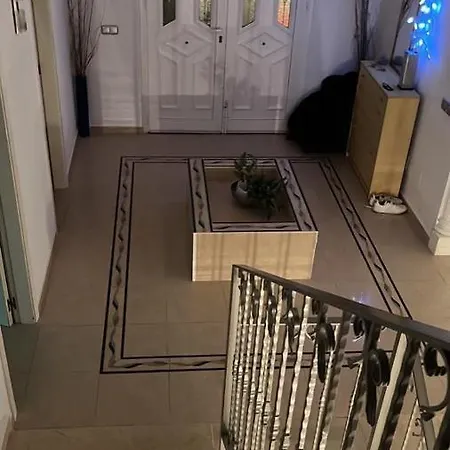Βίλα Stunning 5 Bedroom *